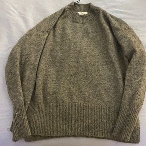 H&M grey sweater